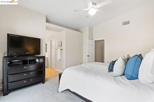 3889 Oak Grove Ct, Oakley CA  94561-4218 exterior