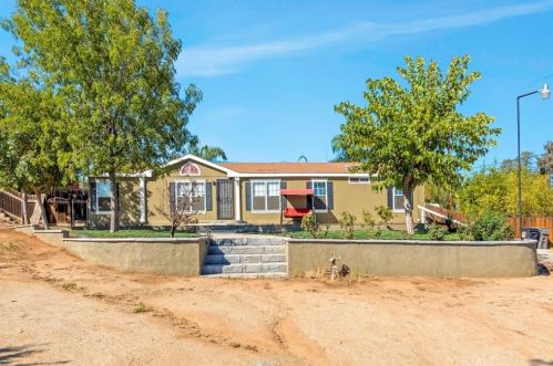 18495 Darin Dr, Perris CA  92570-9187 exterior