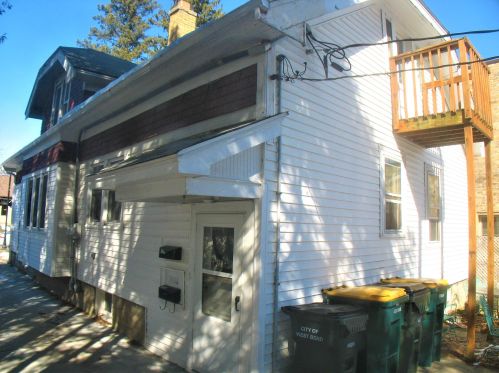 1537 Barton Ave, West Bend, WI 53090-1901