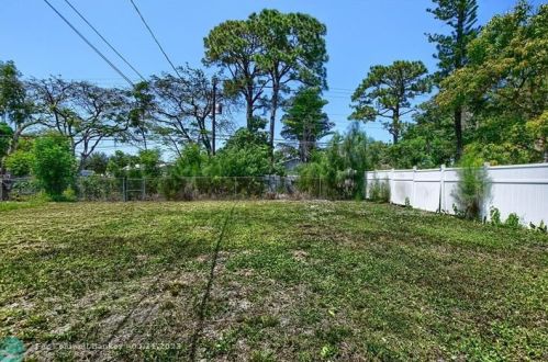 5173 Lake Blvd, Delray Beach FL  33484-4265 exterior