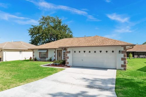 5415 Sacramento Ct, Orlando, FL 32821-7937