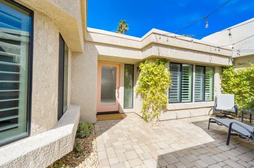 77494 Calle Mazatlan, La Quinta CA  92253-2507 exterior