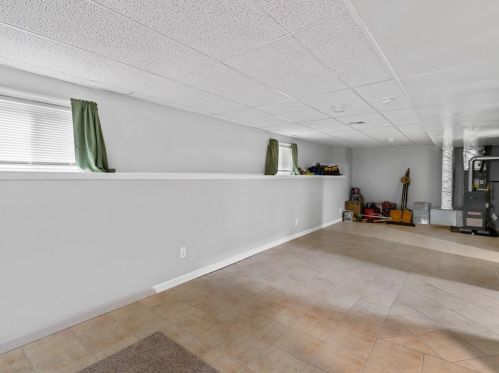 119 Regent Ave, Providence RI  02908-5430 exterior