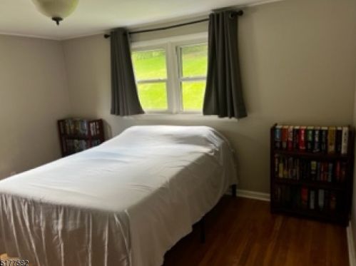 708 Franklin St, Belvidere NJ  07823-2004 exterior