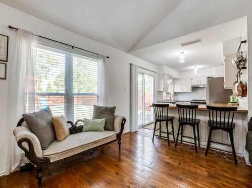 1135 Midway Dr, Richardson TX  75081-3629 exterior