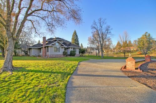 8001 Indian Creek Dr, Citrus Heights, CA 95662-2140