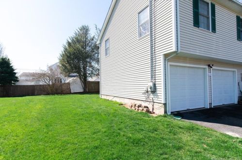 62 William St, Milford CT  06461-3041 exterior