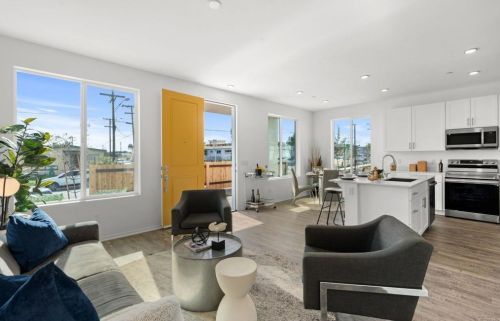 5026 Hilltop Dr, San Diego, CA 92102-3741