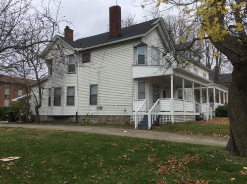 67 Euclid Ave, Hermitage, PA 16146-3487