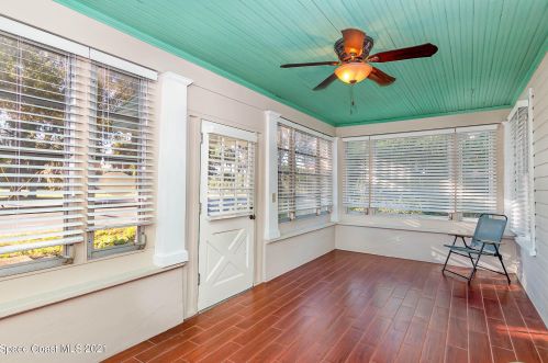 3360 Main St, Mims, FL 32754-3826