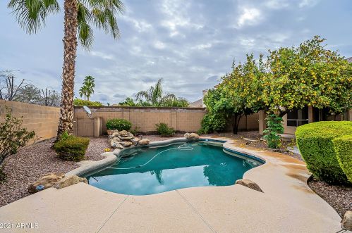 5330 Angela Dr, Scottsdale AZ 85254-6409 exterior