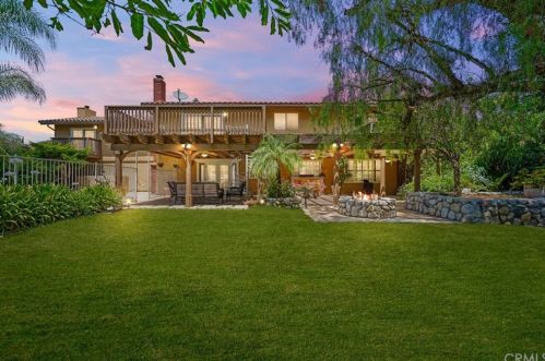 580 Buffington St, Upland, CA 91784-1611