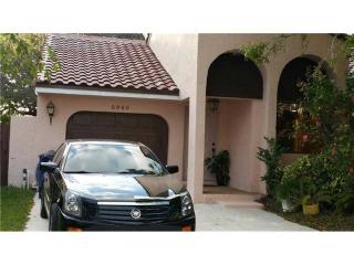 2960 Azalea Dr, Hollywood, FL 33026-3675