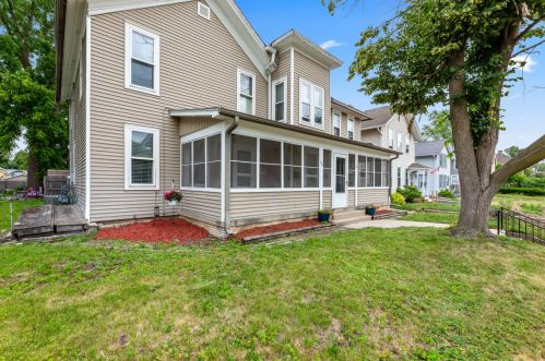 434 Dunbar Ave, Waukesha, WI 53186-4728