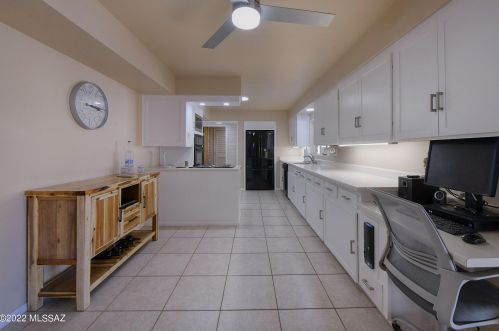 7330 Ln Canada Dr, Tucson AZ 85704-1532 exterior