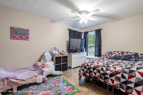 49 Cooks Bridge Rd, Jackson Twp NJ  08527-2523 exterior