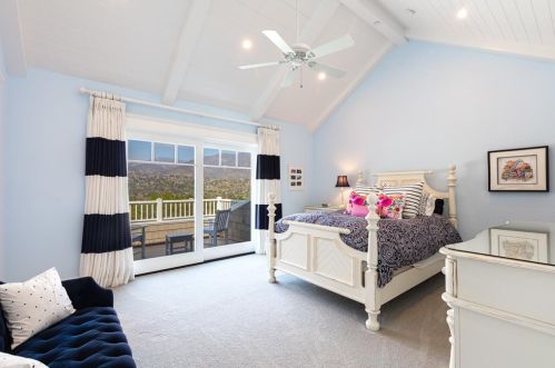 655 Hillcrest Ave, La Canada CA  91011-4040 exterior