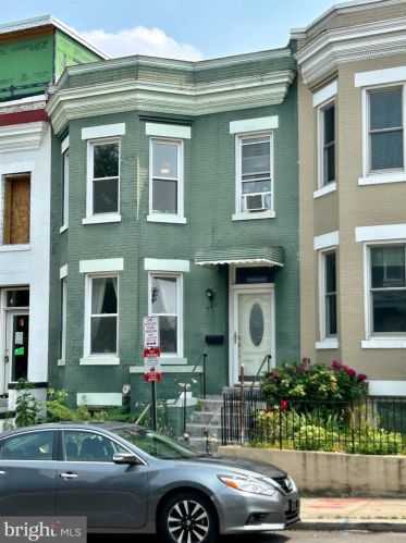 662 Columbia Rd, Washington, DC 20001-2906