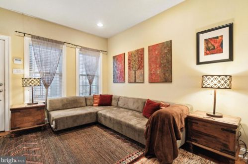 2207 League St, Philadelphia PA  19146-2525 exterior