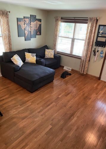 208 Harrington Ave, Crown Point, IN 46307-3804