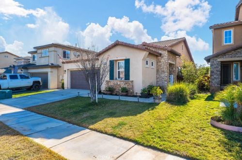 37227 Winged Foot Rd, Beaumont CA  92223-8010 exterior