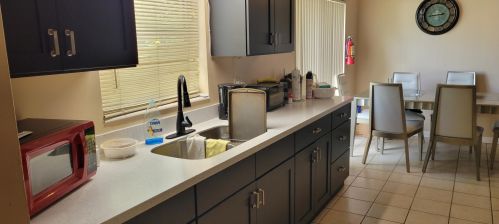 380 33rd St, West Palm Beach FL  33404-3036 exterior
