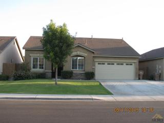 9109 Fragrant Cloud Dr, Bakersfield, CA 93311-8955
