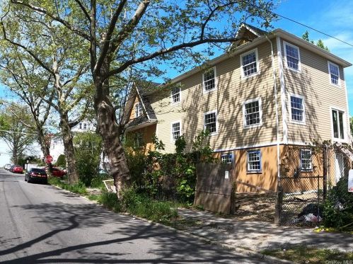 359 10th Ave, Mount Vernon, NY 10550-4080