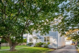 16 Burwood Ave, Stamford, CT 06902-7703