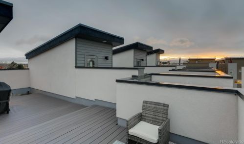 1643 Irving St, Denver CO 80211-3110 exterior