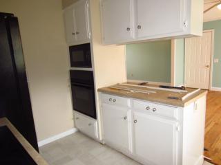 526 Ravenel Cir, Seneca, SC 29678-1321