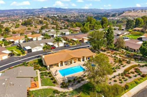 4495 Ibis Way, Oceanside, CA 92057-7725