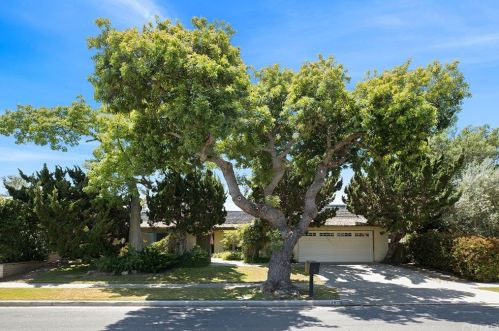 2425 Windward Ln, Newport Beach, CA 92660-3719