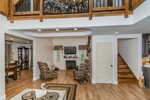 22 Lower Camp Rd, Northwood NH  03261-4340 exterior