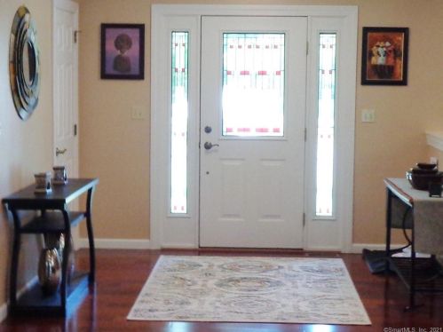 23 Edwards Way, Bloomfield, CT 06002-1228
