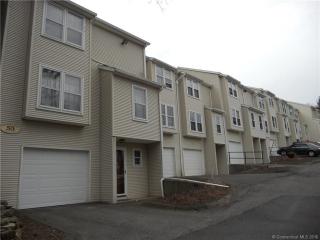 55 Deerwood Ln, Waterbury CT 06704-6113 exterior