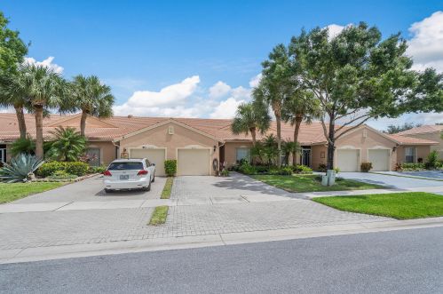 8631 Logia Cir, Boynton Beach FL  33472-7126 exterior