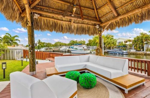 934 Nautilus Isle, Dania Beach FL  33004-2356 exterior