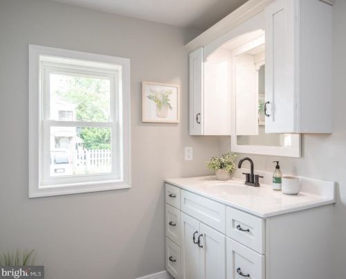 534 Poplar St, Lancaster PA  17603-5235 exterior