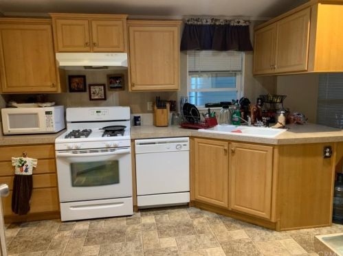 600 Gladstone St, Irwindale, CA