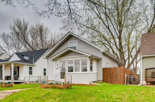 5733 25th Ave, Minneapolis, MN 55417-2709