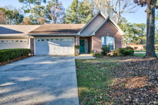 3665 Killarney Plaza Dr, Tallahassee, FL 32309-7107