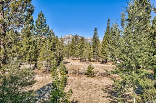 932 Colusa St, South Lake Tahoe, CA 96150-4115