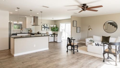 141 Bellerive Ct, Vista, CA 92084-5711