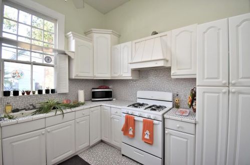 214 Ferry Rd, Galveston TX  77550-5155 exterior