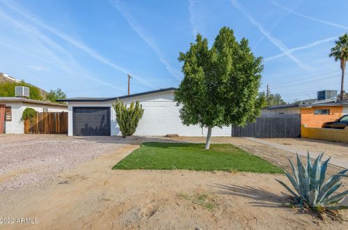 9409 4th Ave, Phoenix AZ  85021-2410 exterior