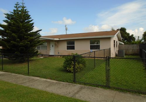 3321 Tyringham Dr, West Palm Beach, FL 33406-5052