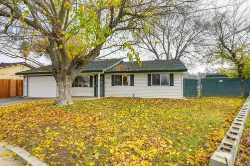 2609 Zuider Zee Cir, Elverta, CA 95626-9781