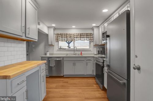 259 Louther St, Carlisle PA  17013-2528 exterior