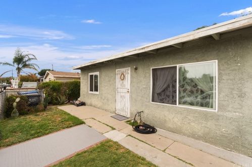 11419 Foster Rd, Norwalk, CA 90650-2723